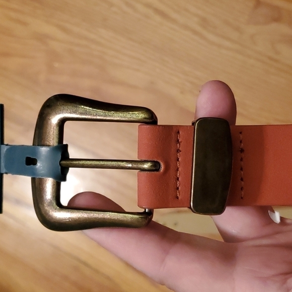 Universal Thread Camel Brown Belt Size Medium - Picture 4 of 5
